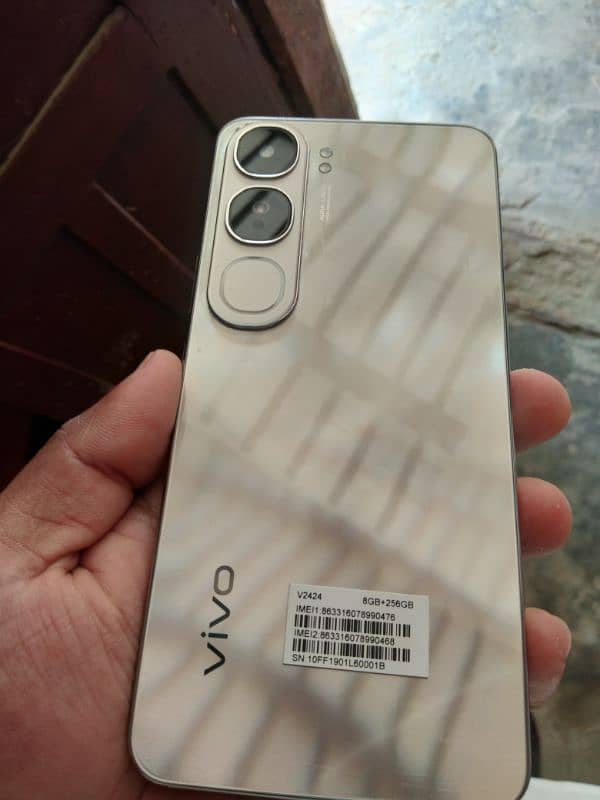 vivo Y200 5