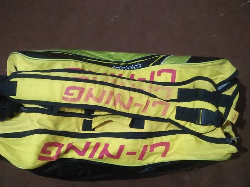 Badminton shoes & kit bags( yonex,Victor) 17