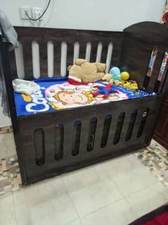 baby cot