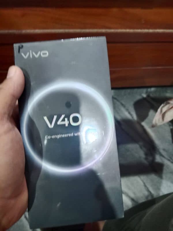 Vivo V40 1