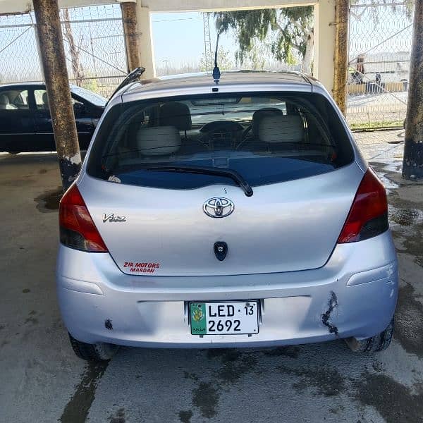 Toyota Vitz 2007 3