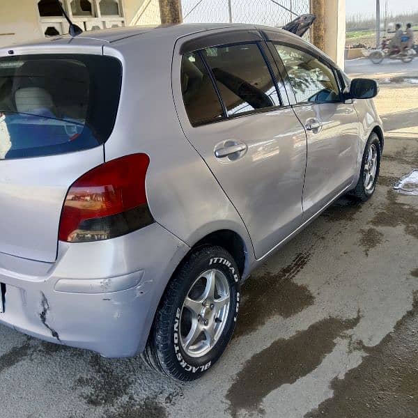 Toyota Vitz 2007 5