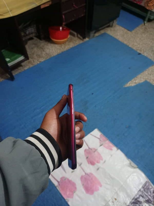 OPPO f 9 4