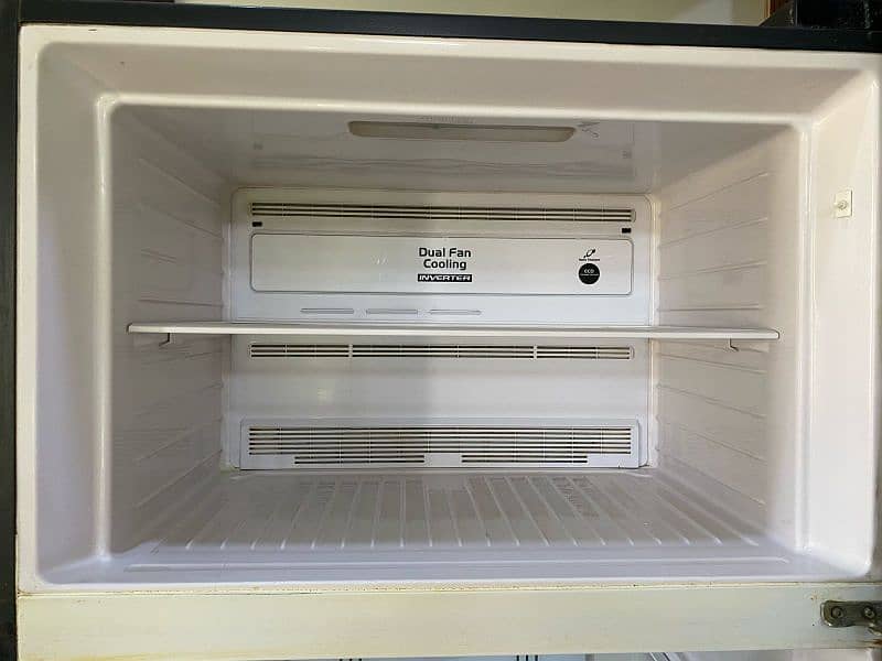 Hitachi Refrigerator rv 660 GBU 3