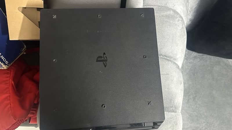 PlayStation 4 pro 0