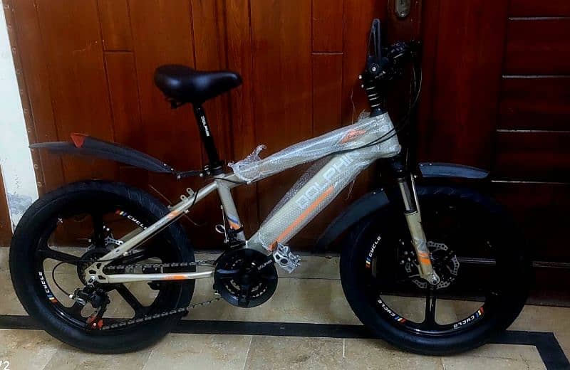 Brand new imported aluminium untouched road bike 22inches 0