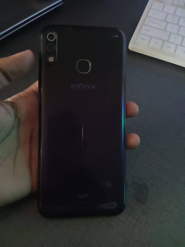 Infinix Hot 8 Lite 1