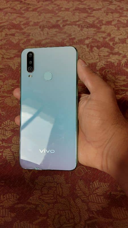 urgent sale vivo y17 2