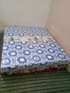 only 1 month used Mattress