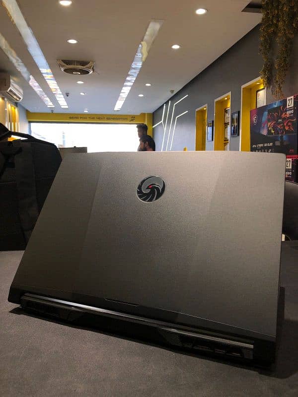 MSI ALPHA 15 - Gaming Laptop 1