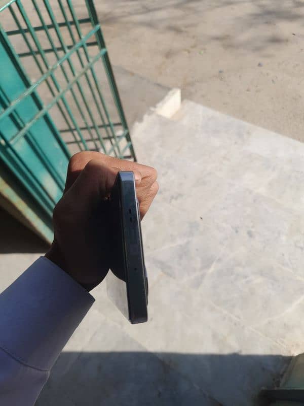 Model Infinix Note 40  Condition 10/10 All Ok 3