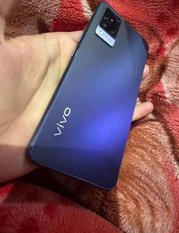 vivo v21 with only box 2