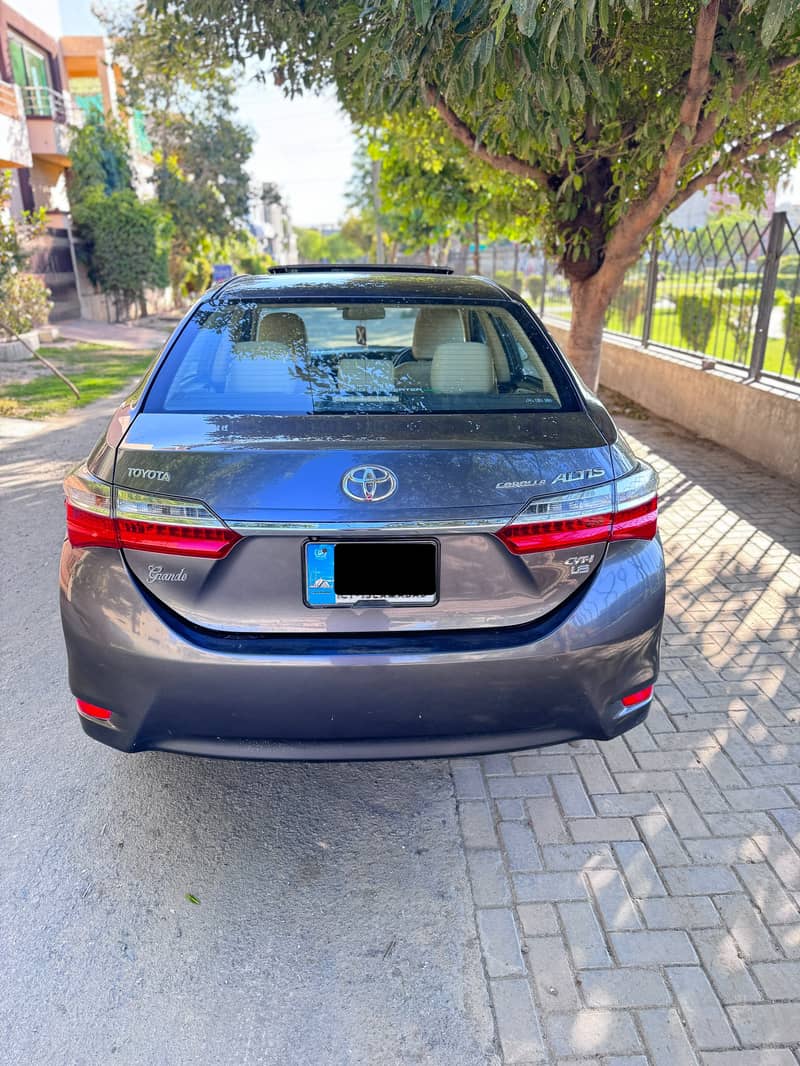 Toyota Corolla Altis Grande CVT 1.8 7