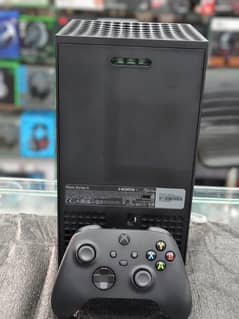 XBOX SERIES X 1 TB WITH BOX ONLY 20 DAYS USE