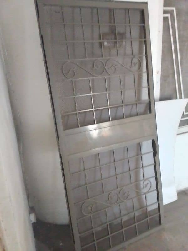 Iron door with net 1