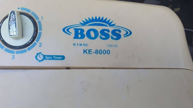 02 WASHING MACHINES BOSS & KENWOOD 1