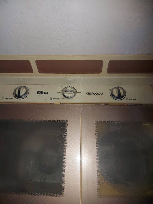 02 WASHING MACHINES BOSS & KENWOOD 11