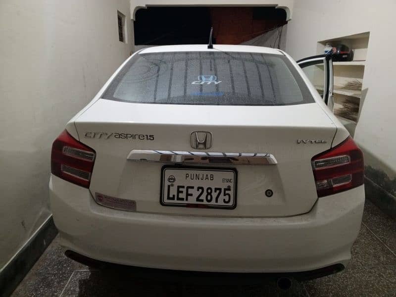 Honda City Aspire 2014 12