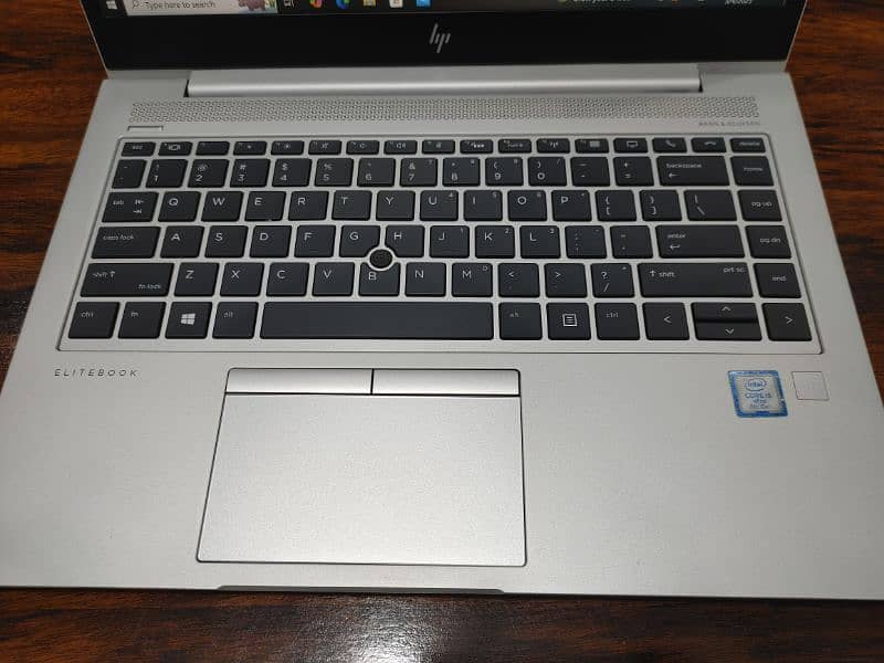 hp elitebook 840 G6, i5 8th gen, 8/256, 14" FHD 9