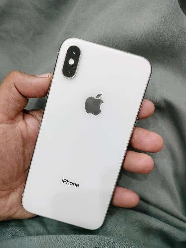 iphone xs pta approved full box 03000242699 03156062963 0