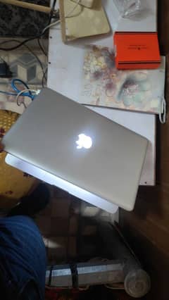 MacBook