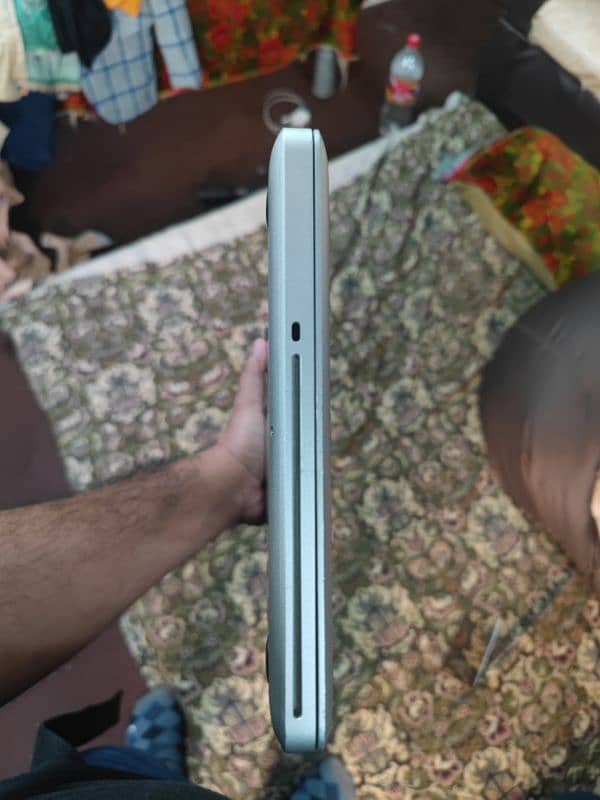 MacBook Pro (13-inch, Mid 2012) 2