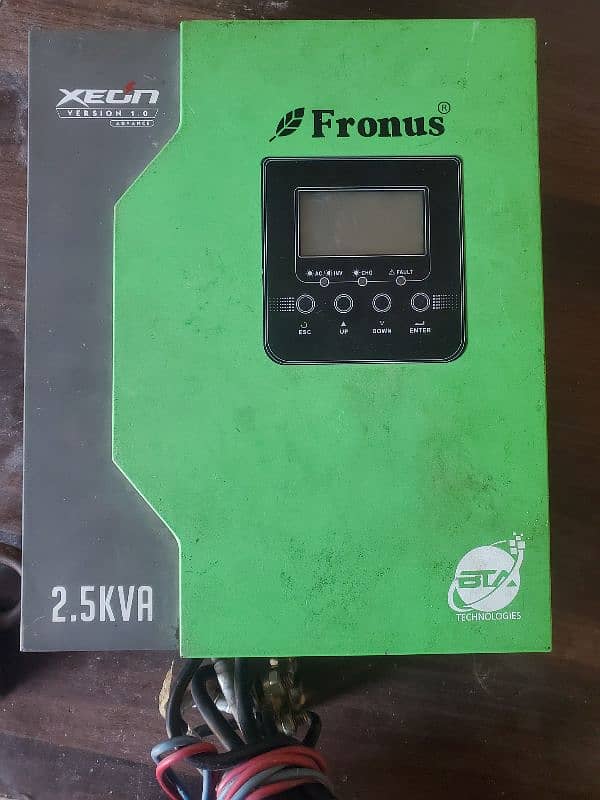 Fronus inverter 2.5kva 3