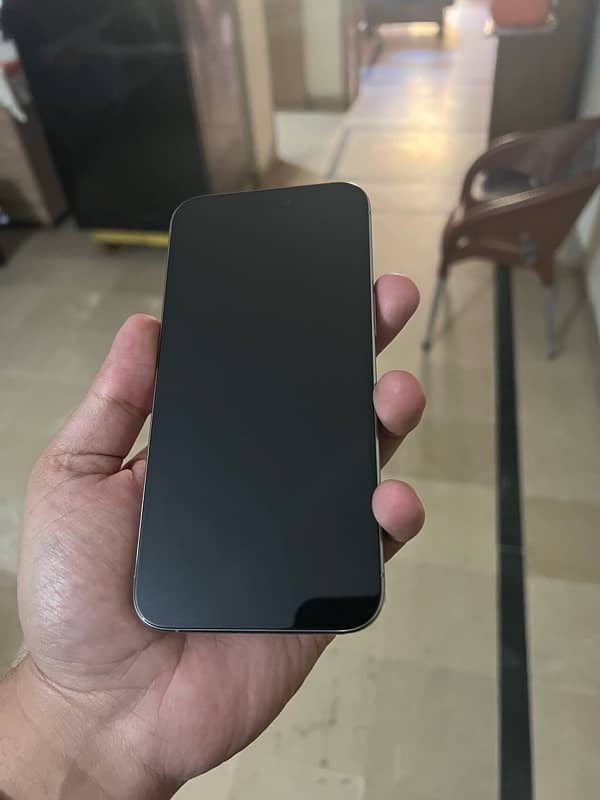 iphone 15 pro max 256gb jv. 9