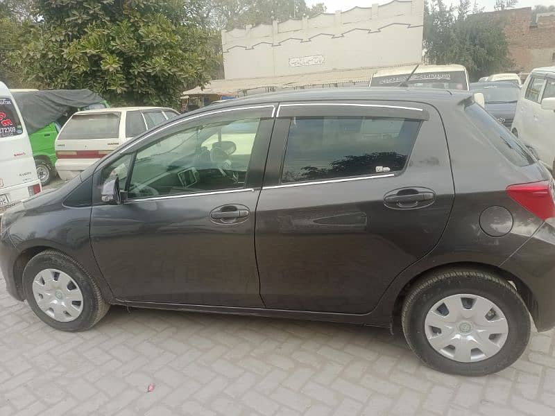 Toyota Vitz 2014 1