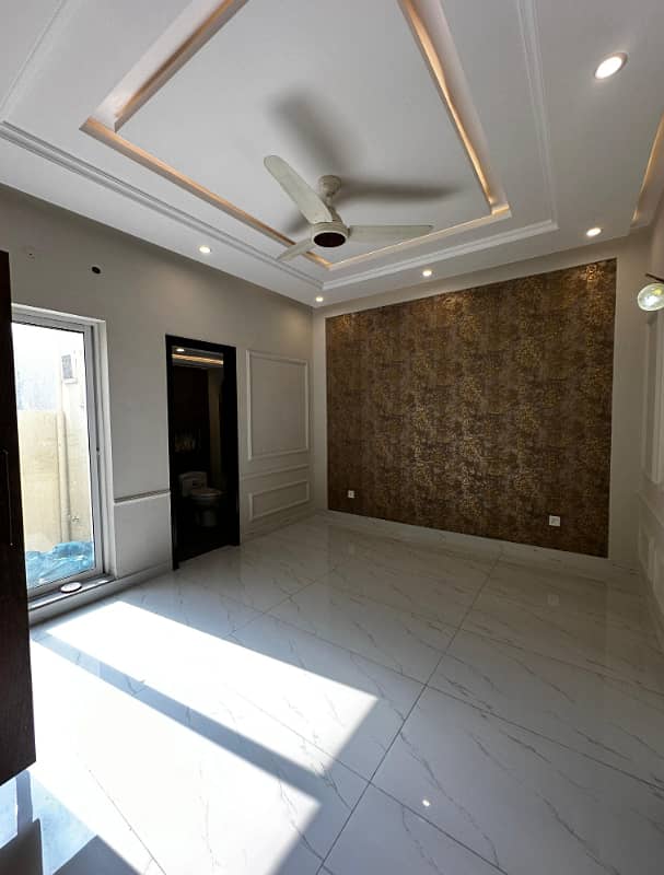 5 Marla Beautifully designed house For Rent In Park View City Lahore. 5