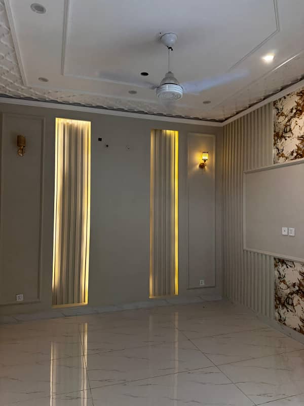 5 Marla Beautifully designed house For Rent In Park View City Lahore. 7