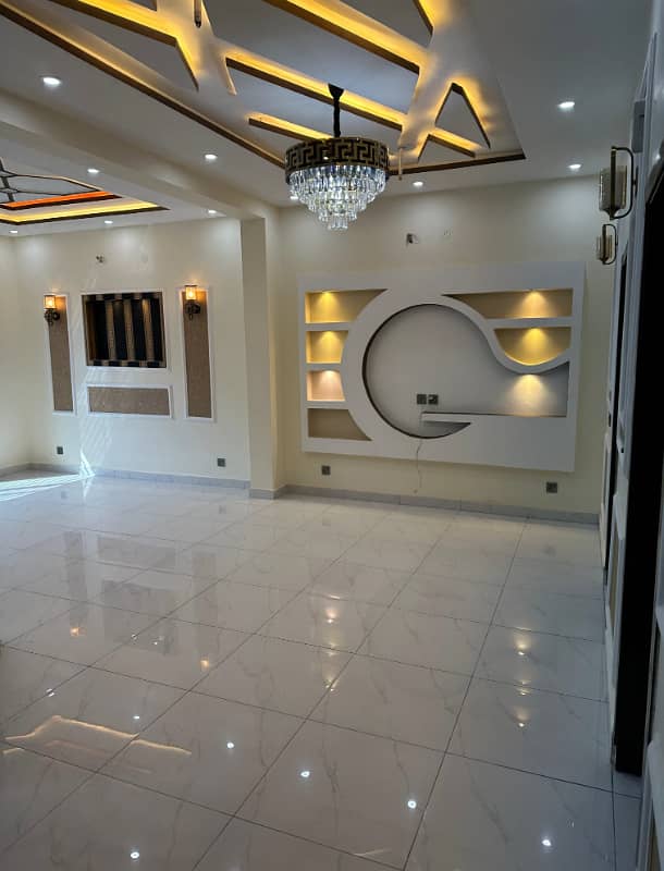 5 Marla Brand New Lower Portion For Rent In Park View City Lahore. 0