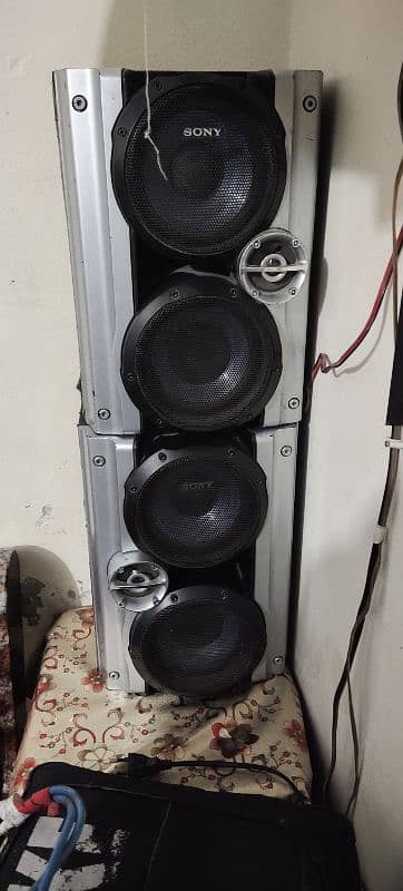 urgent sale sony speakers 0