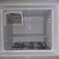 Waves Refrigerator