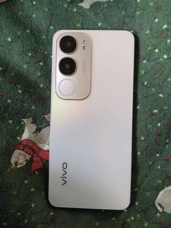 vivo y19s 4