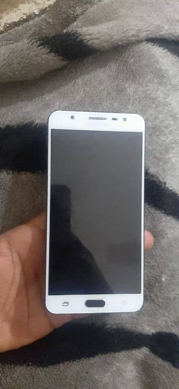 Samsung j 7 pram 3