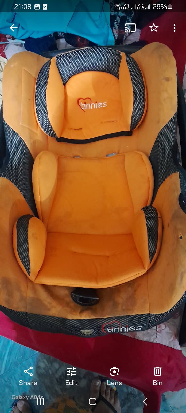 Car seat 0