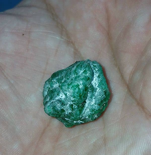 SWAT EMERALD ROUGH 5