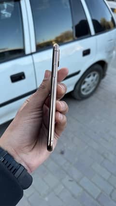 i am selling my iPhone xs non pta