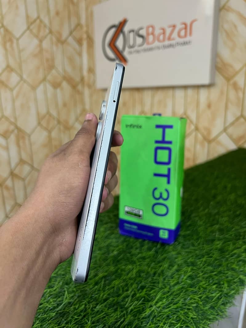 Infinix Hot 30 8gb Ram 128gb Storage With Box 3