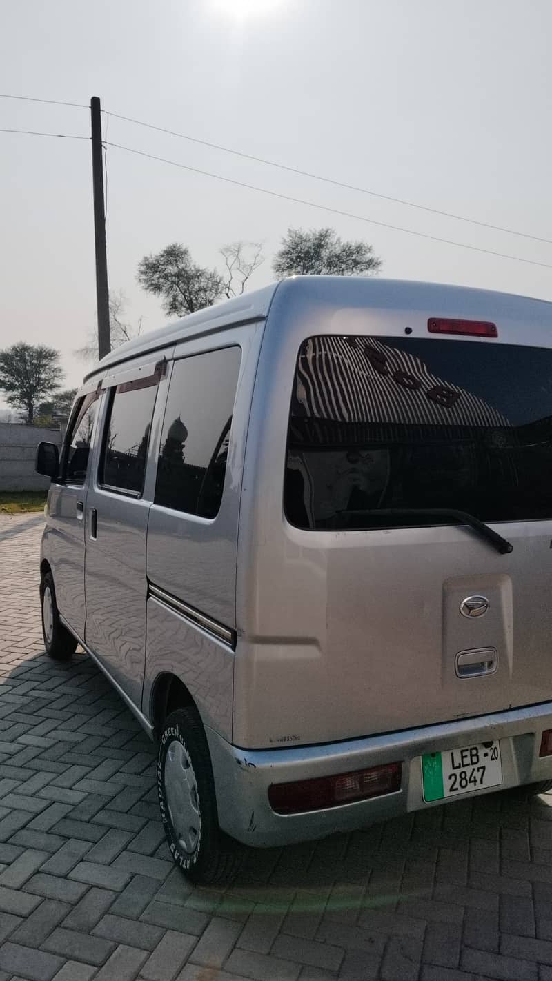 Daihatsu Hijet 2013 5