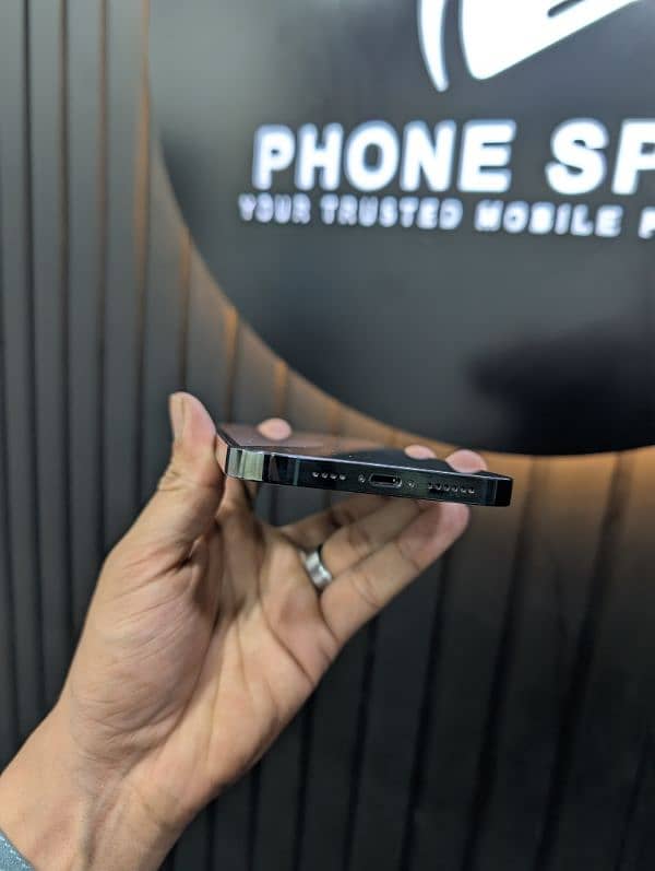 iphone 13 pro max 128 gb non PTA jv with box.           11 12 14 15 16 5