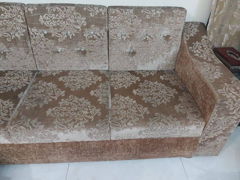 5 seater sofa 0