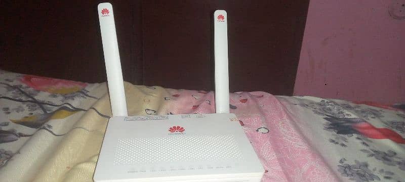 Huawei router urgent sale only 18 days use 0