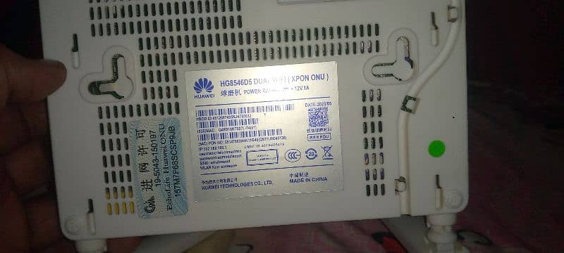 Huawei router urgent sale only 18 days use 2