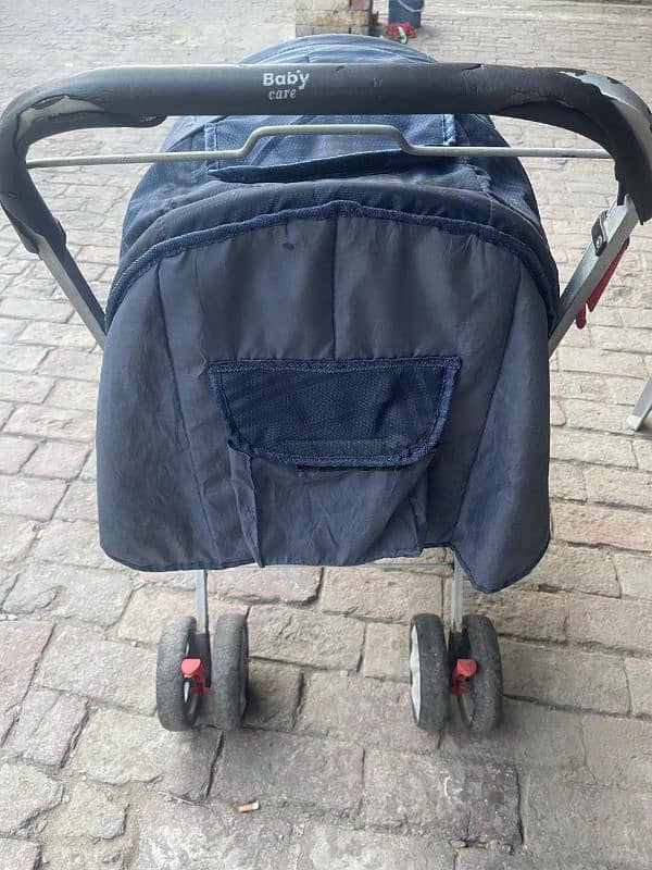 pram working condition and double large tyre 0