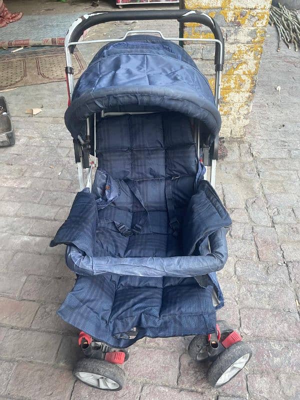 pram working condition and double large tyre 2