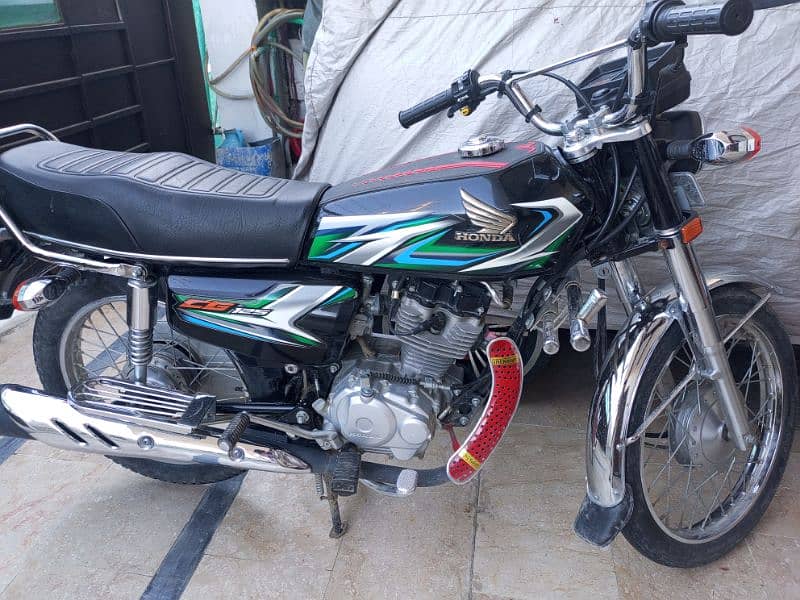 Honda CG 125 – Like New Condition | Only 4,900 km Driven | Urgent Sale 3