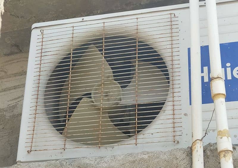 voltas 1.5ton split ac in good condition 7