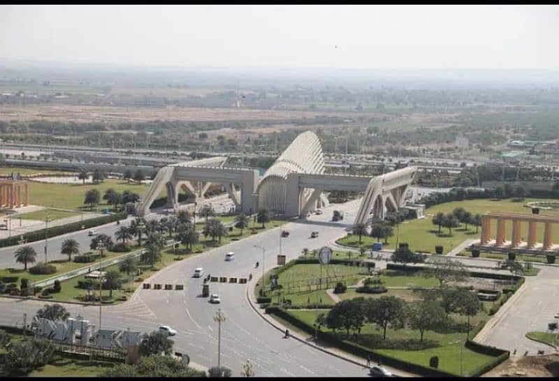 Precinct 31 plot for sale in Bahria town karachi 8